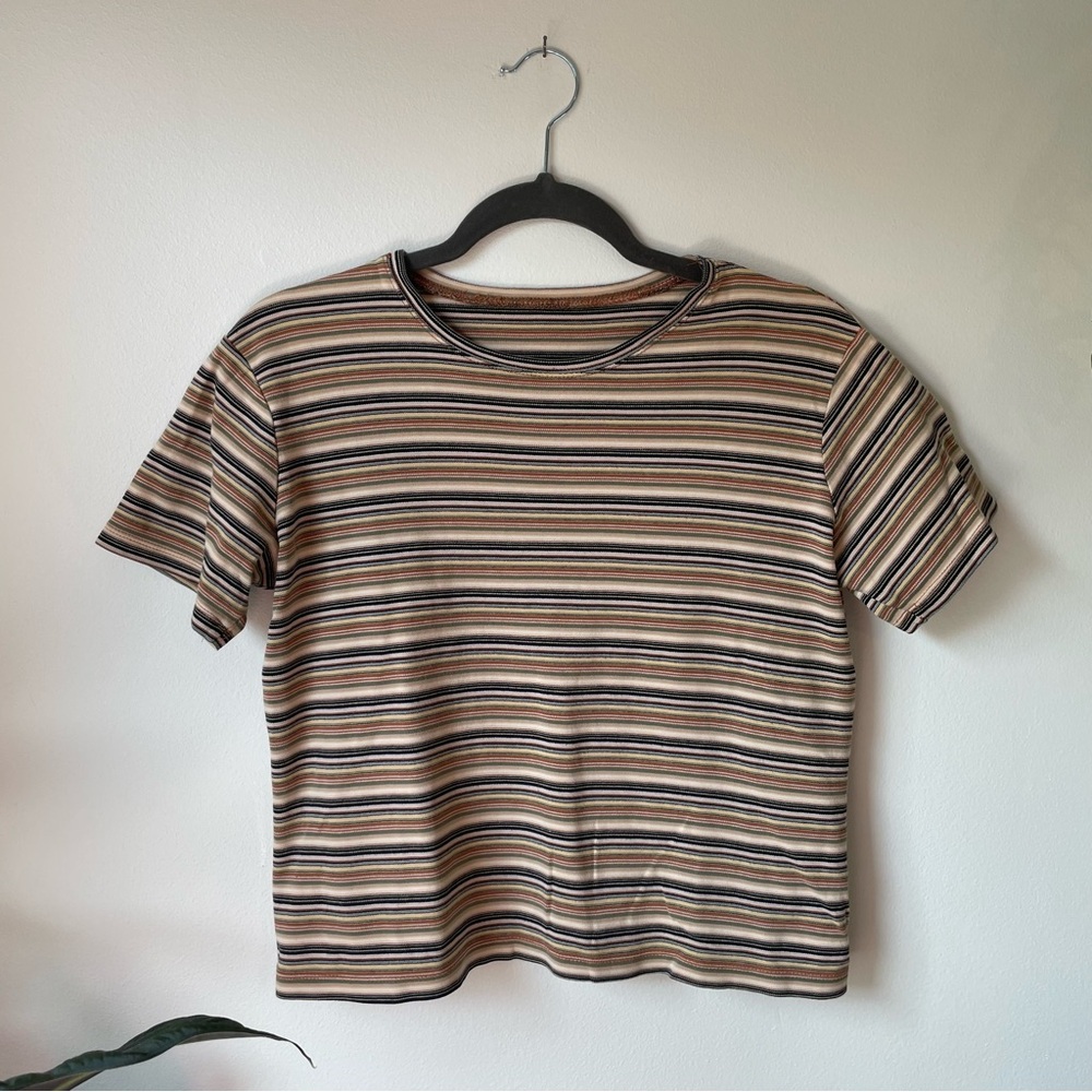 Unmarked horizontal striped tee, no tags/size but fits small to medium